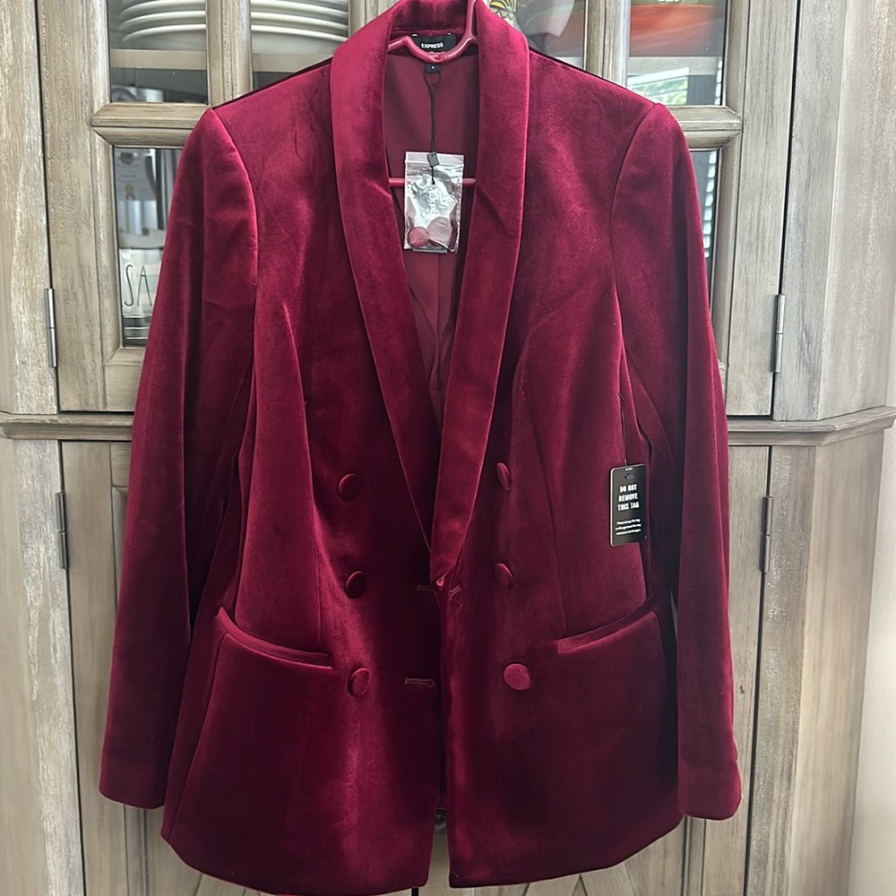 EXPRESS Velvet Blazer brand new/non smoking home